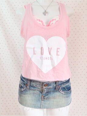 Victoria's Secret Pink 'LOVE' Heart Tank